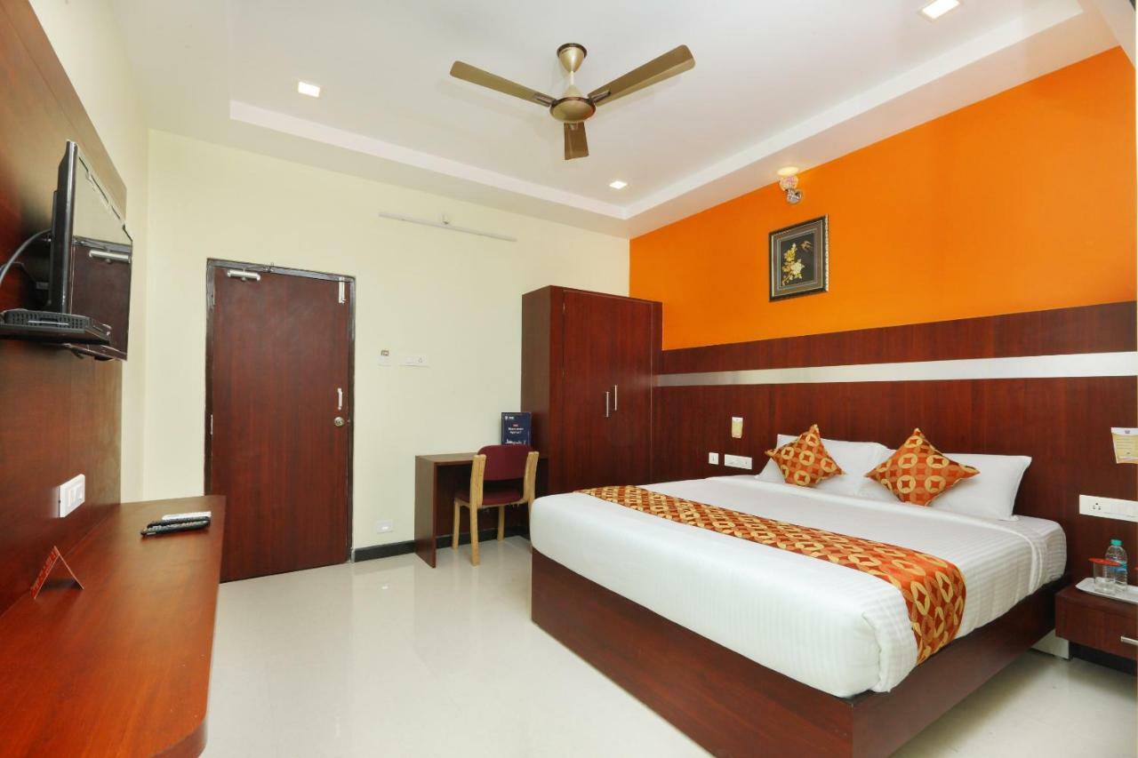Hotel Ramcharan Residency, Tirupati Exterior photo
