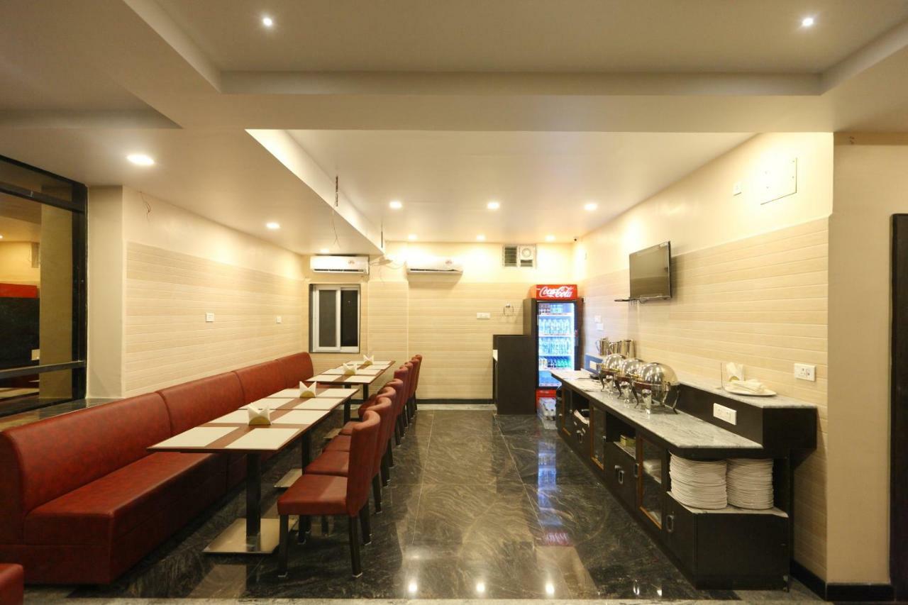Hotel Ramcharan Residency, Tirupati Exterior photo