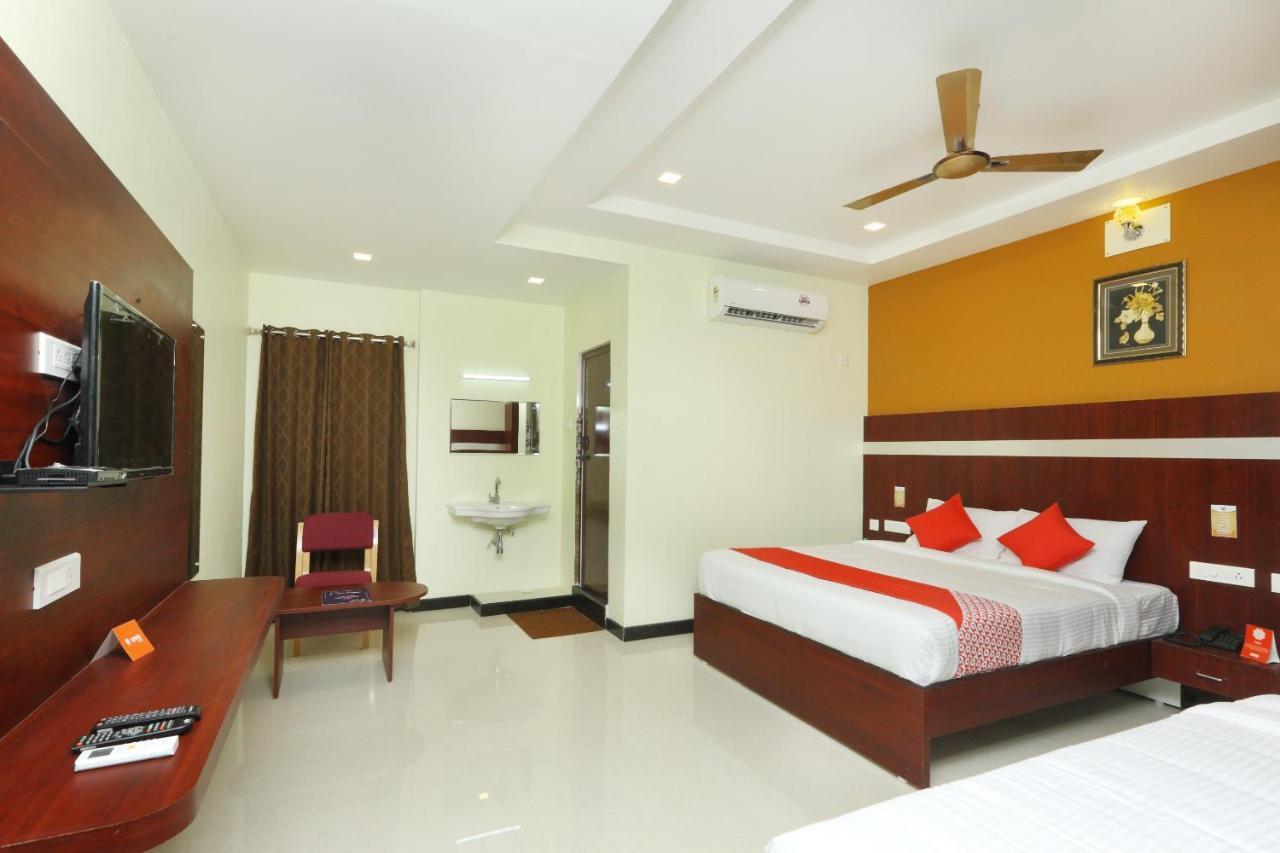 Hotel Ramcharan Residency, Tirupati Exterior photo
